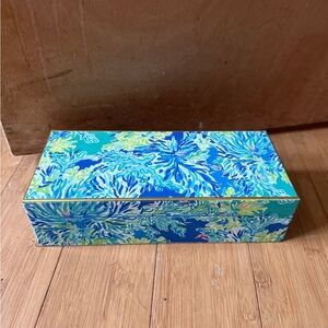 Lilly Pulitzer Vibrant Blue and Green Jewelry Organizer